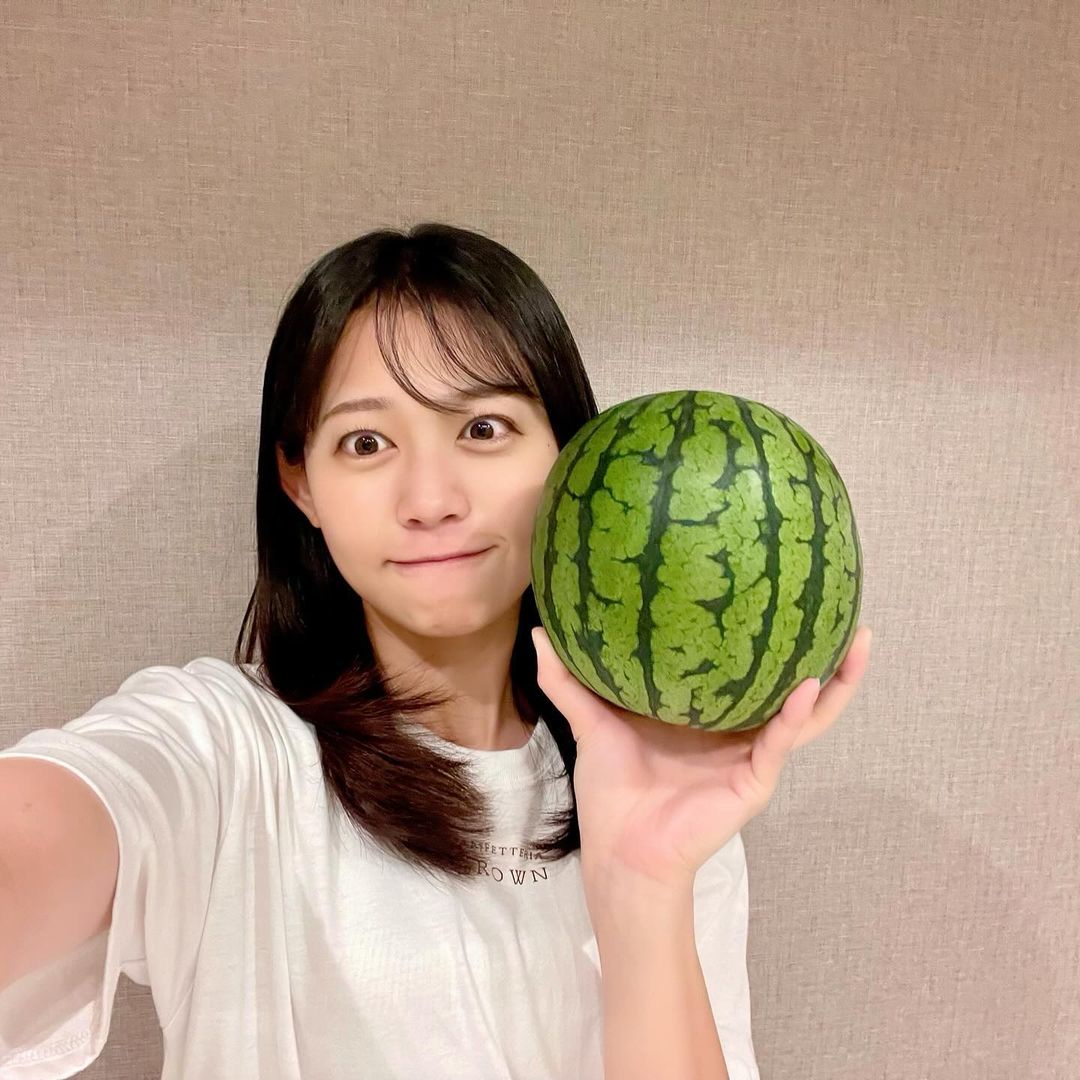 松﨑涼佳アナの画像集　vol.194