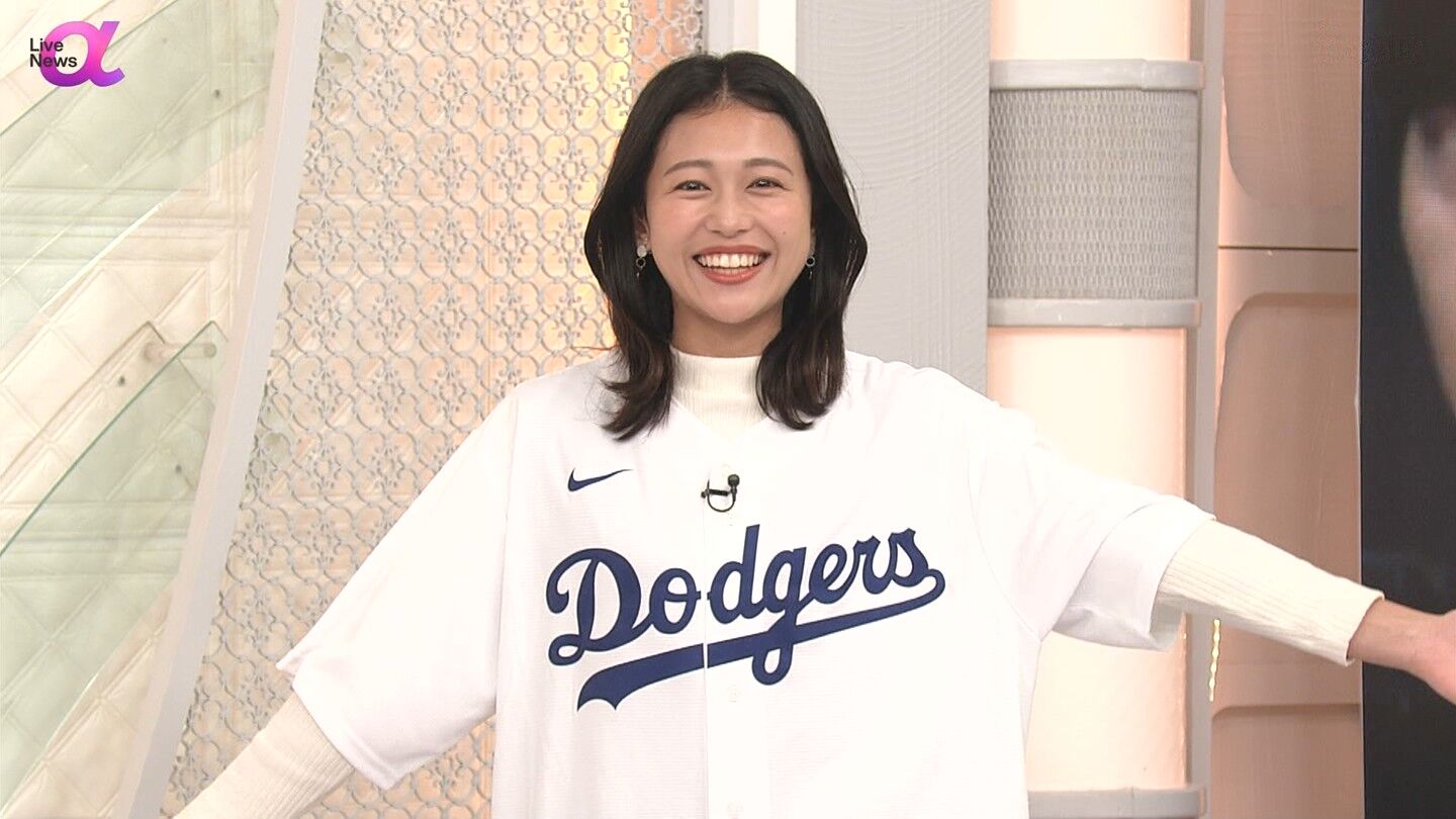 松﨑涼佳アナの画像集　vol.77