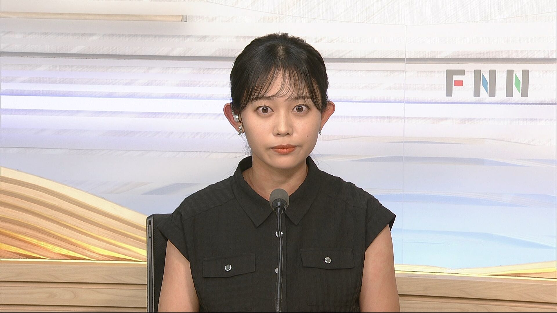 松﨑涼佳アナの画像集 vol.324