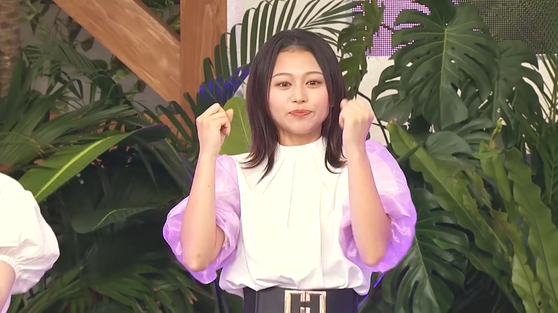 松﨑涼佳アナの画像集 vol.296