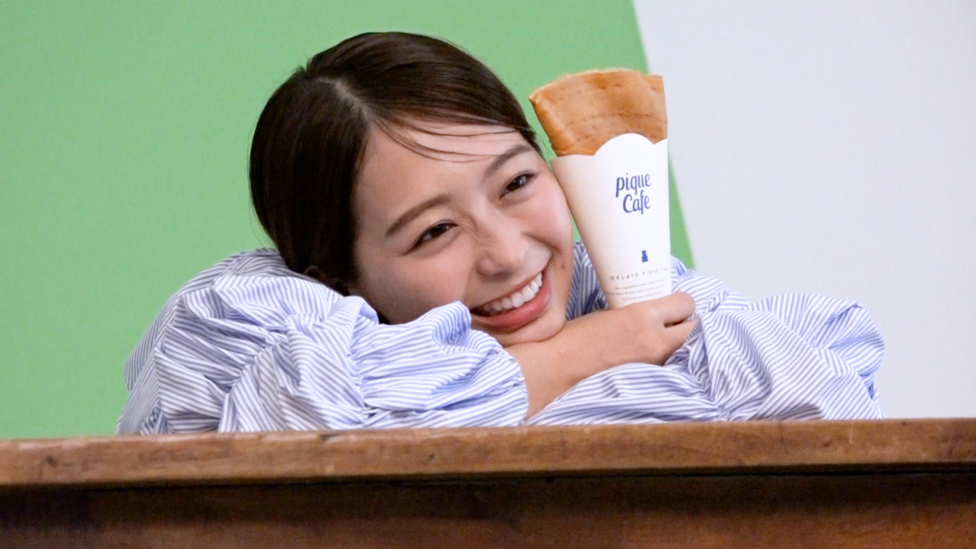 小室瑛莉子アナの画像集 vol.18