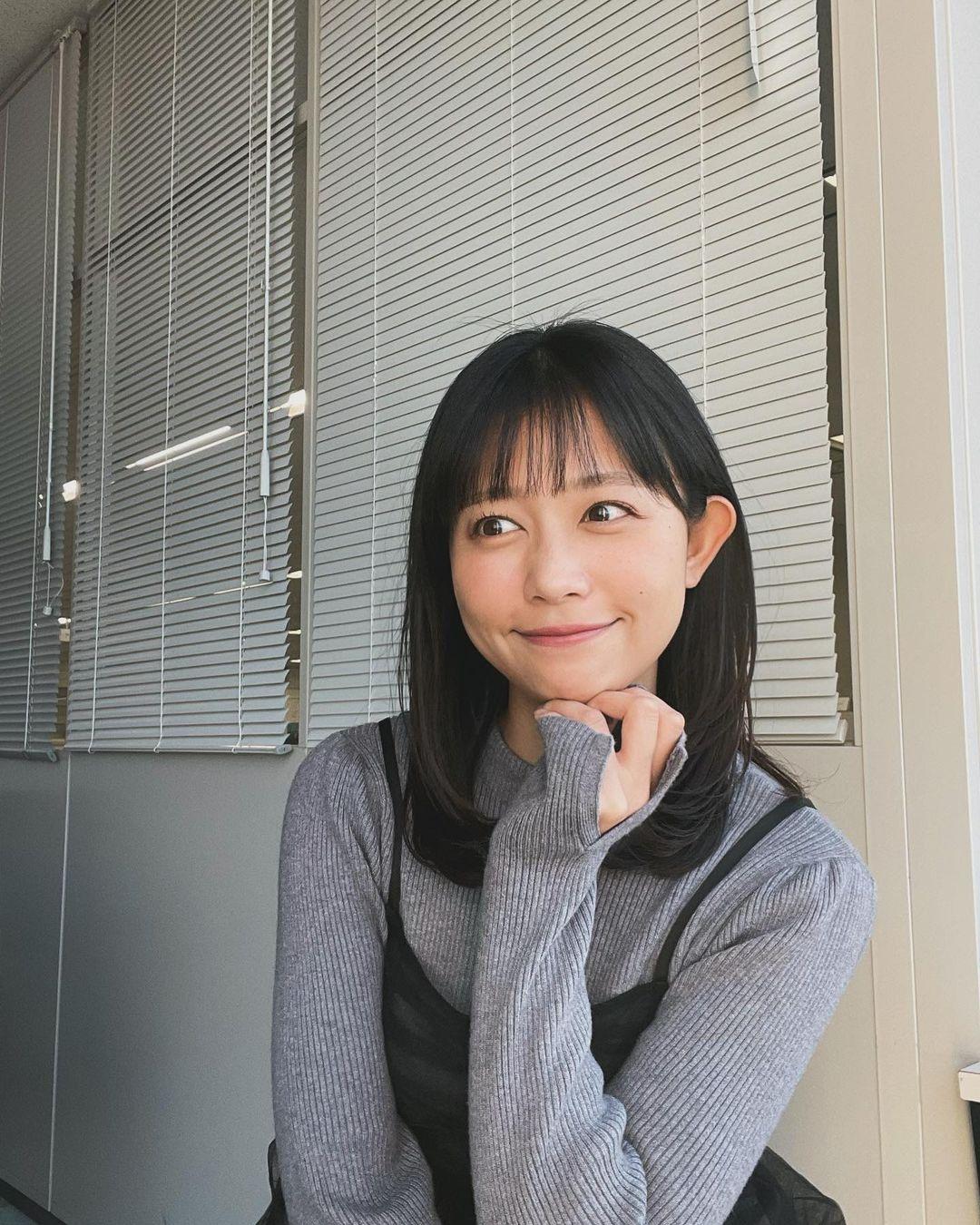 松﨑涼佳アナの画像集 vol.106