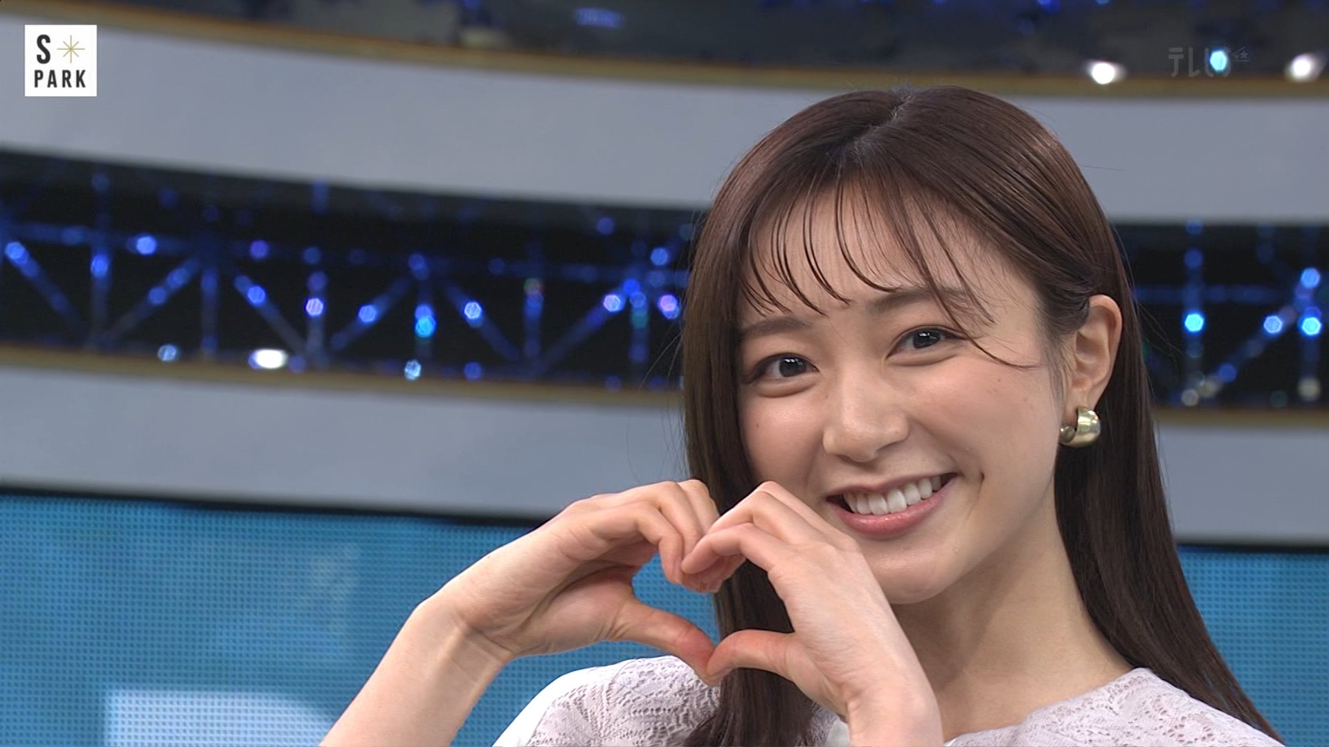 佐久間みなみアナの画像集 vol.227